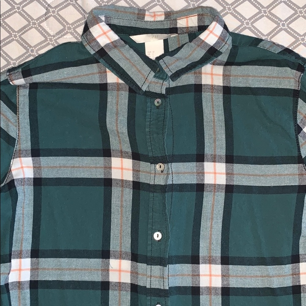 Button down Shirt - Picture 2 of 4